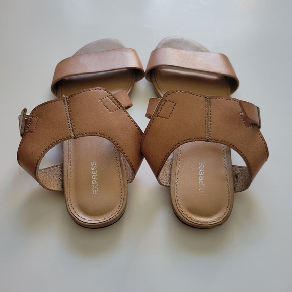 EXPRESS TAN/ BROWN OPEN TOE & HEEL SANDAL W/ ANKLE STRAP - Picture 7 of 11